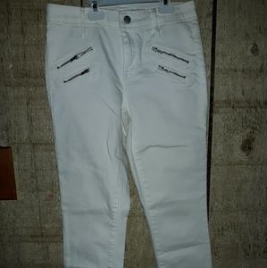 Skinny leg jeans, never worn